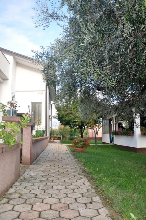 Franko Apartmani Zambratija  Luaran gambar
