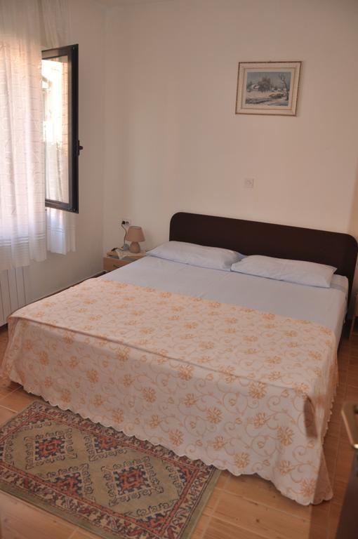 Franko Apartmani Zambratija  Luaran gambar