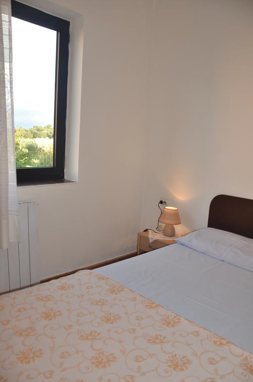 Franko Apartmani Zambratija  Luaran gambar