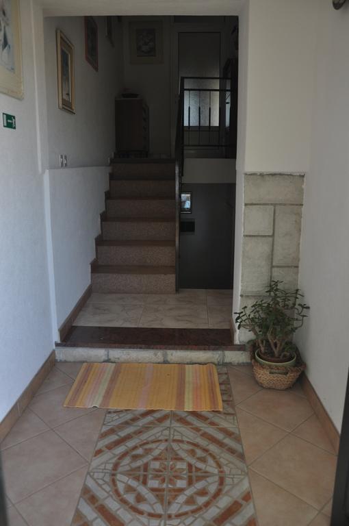 Franko Apartmani Zambratija  Luaran gambar