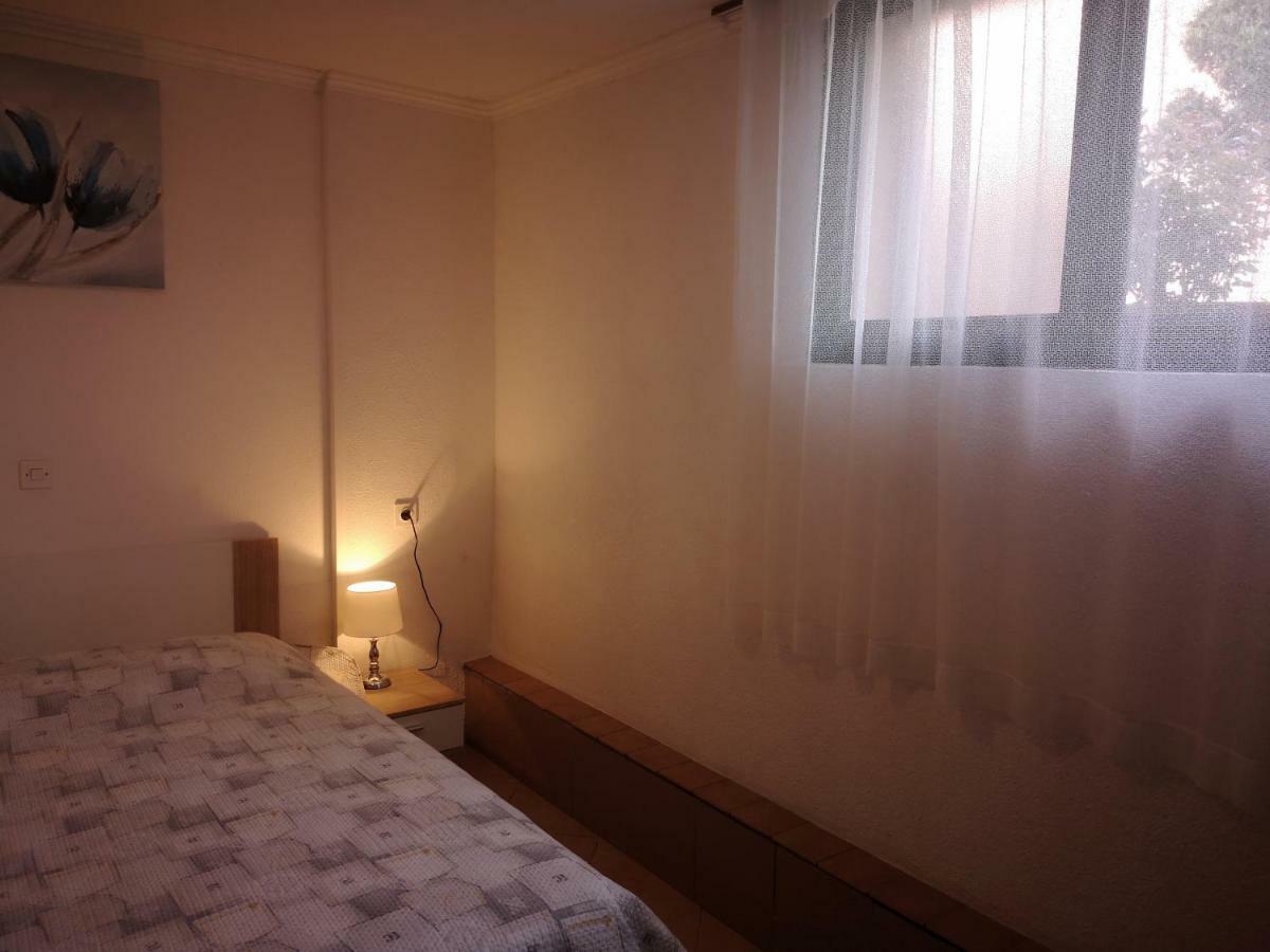 Franko Apartmani Zambratija  Luaran gambar